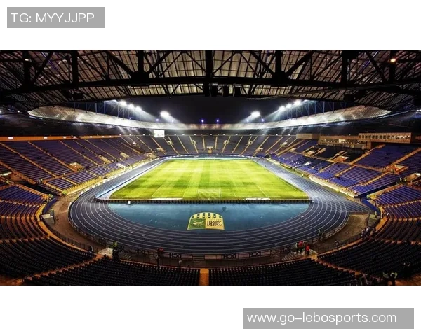 笼式足球场:小空间大激情,体验足球的无限乐趣与团队协作的魅力 笼式足球场:小空间大激情,体验足球的无限乐趣与团队协作的魅力